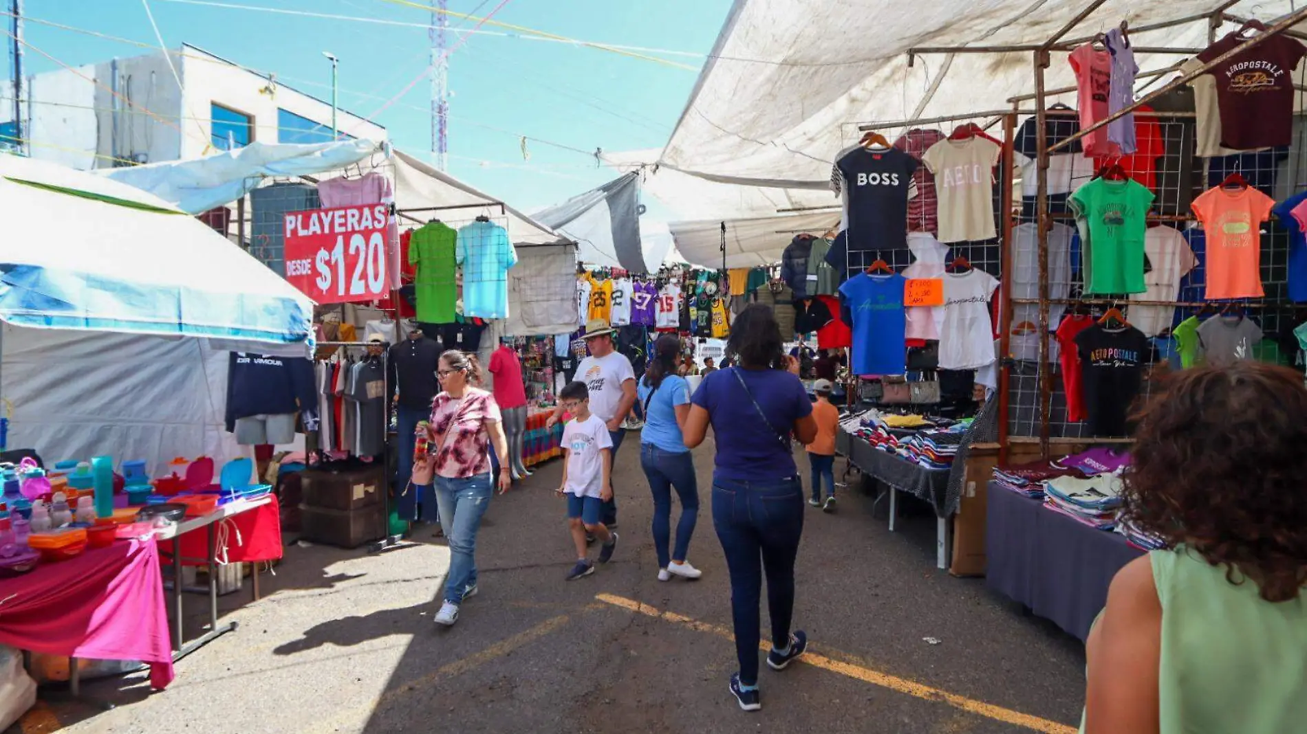 Tianguis La Cruz-Plaza las Américas